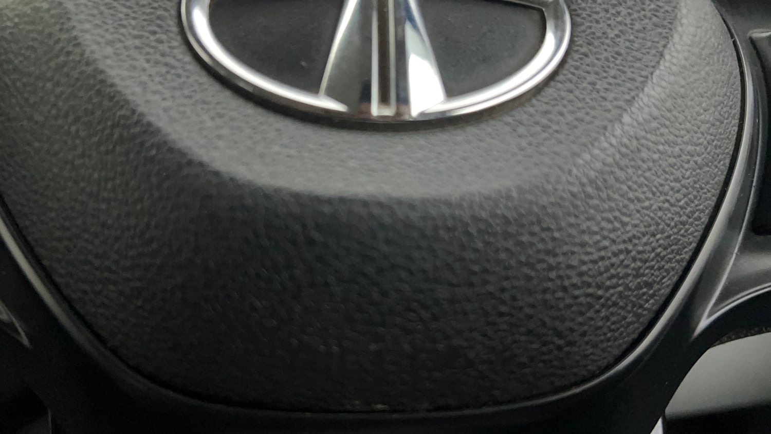 Used 2023 Tata Tiago XM CNG Cng Manual top_features Airbags