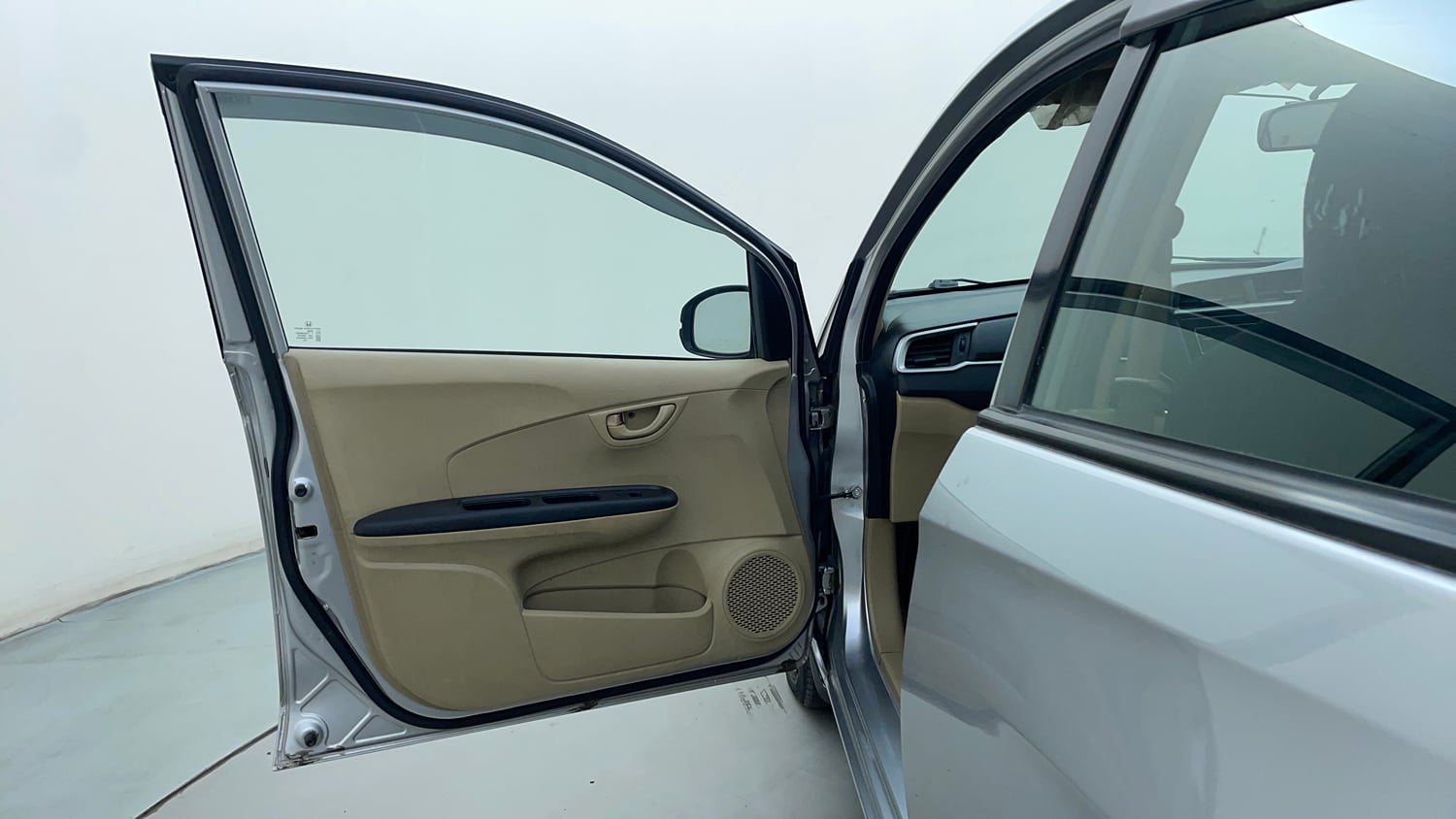 Used 2017 Honda Amaze 1.5 S i-DTEC Diesel Manual interior LEFT FRONT DOOR OPEN VIEW