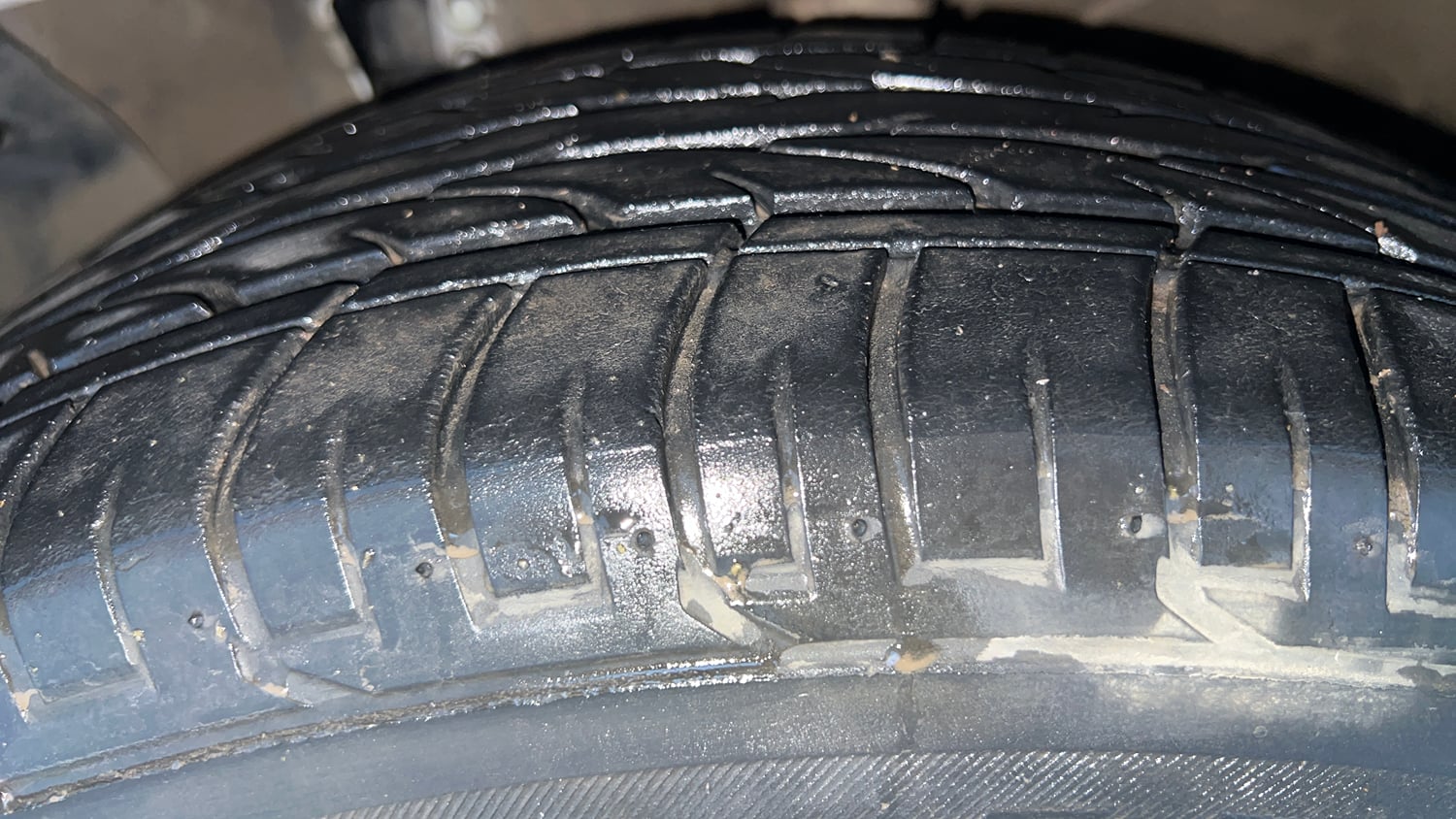 Used 2018 Hyundai Creta SX 1.6 AT Petrol Petrol Automatic tyres LEFT FRONT TYRE TREAD VIEW