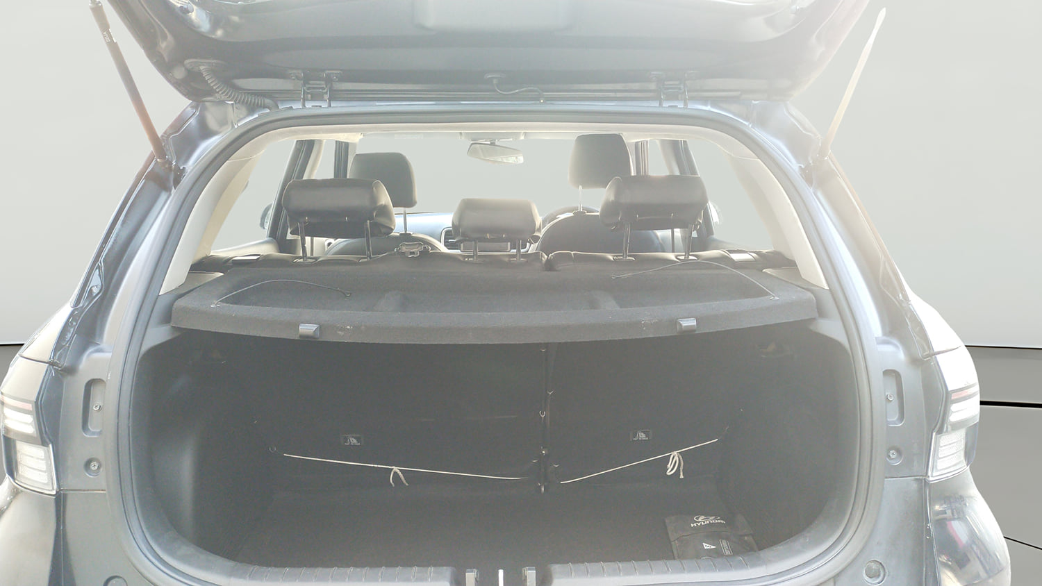 Used 2023 Hyundai Venue SX (O) 1.0 Turbo DCT Petrol Automatic interior DICKY INSIDE VIEW
