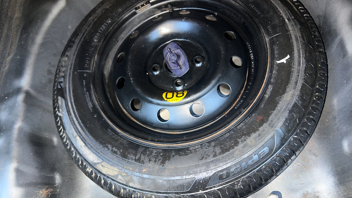 Used 2018 Maruti Suzuki Dzire ZXi Petrol Manual tyres SPARE TYRE VIEW