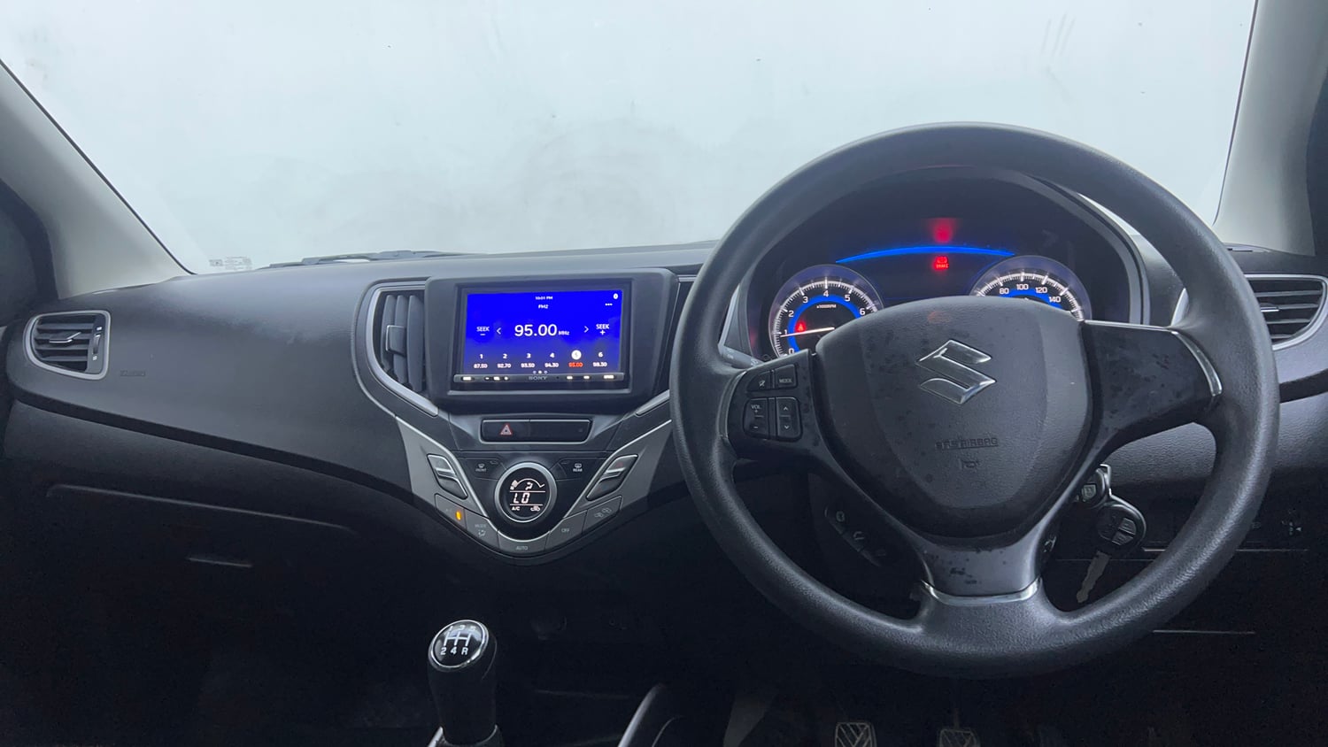 Used 2021 Maruti Suzuki Baleno Delta Petrol Manual interior DASHBOARD VIEW