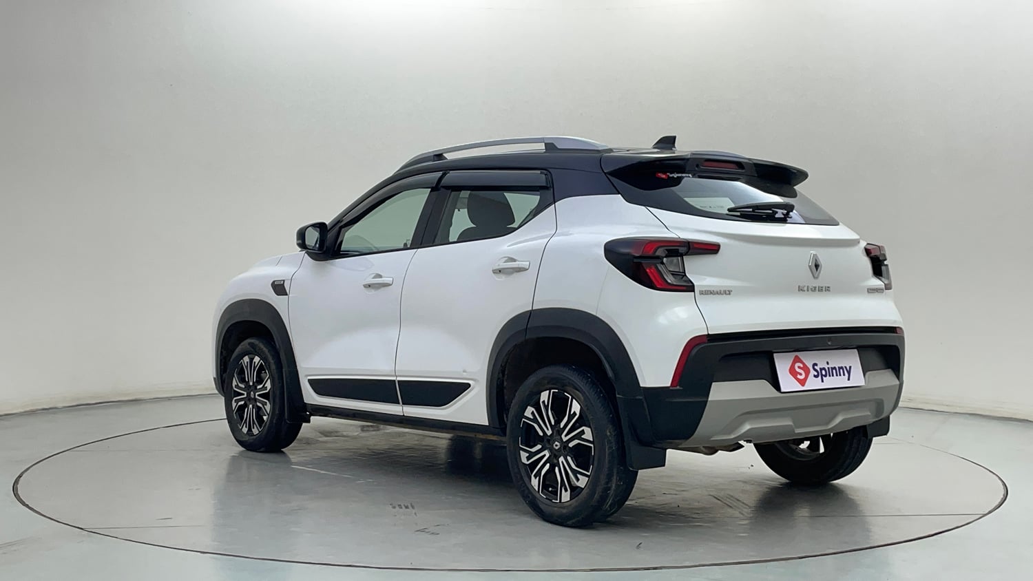 Used 2021 Renault Kiger RXZ Turbo CVT Dual Tone Petrol Automatic exterior LEFT REAR CORNER VIEW