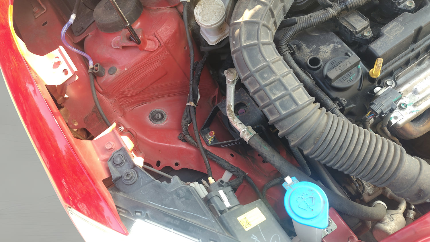 Used 2022 Maruti Suzuki Swift VXi Petrol Manual engine ENGINE RIGHT SIDE VIEW