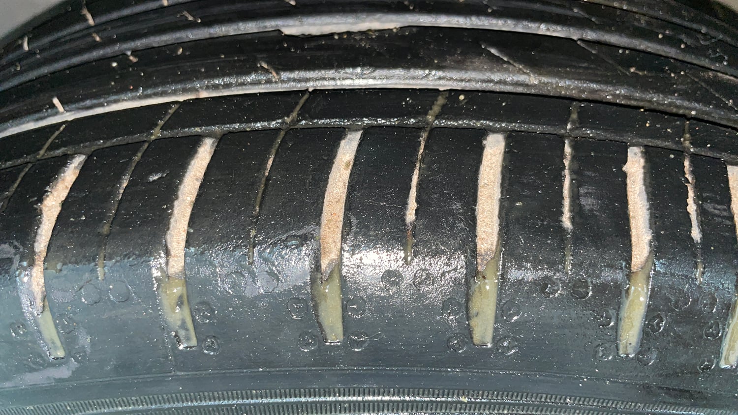 Used 2024 MG Motors Hector Sharp Pro 1.5 Turbo CVT Petrol Automatic tyres LEFT FRONT TYRE TREAD VIEW