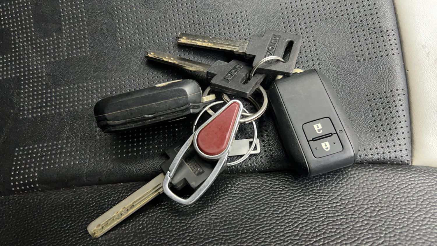 Used 2021 Maruti Suzuki XL6 Zeta MT Petrol Petrol Manual extra CAR KEY VIEW