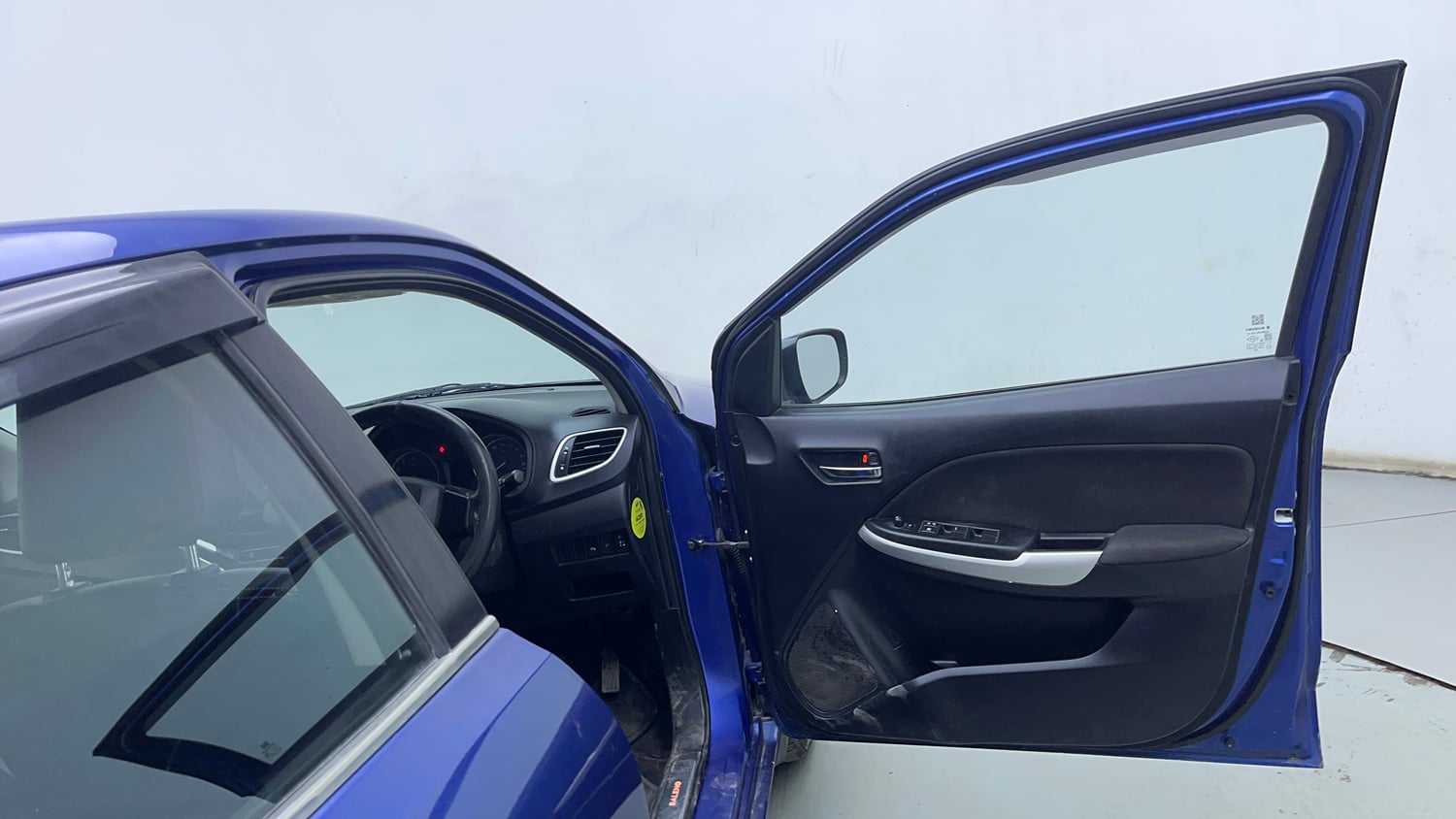 Used 2017 Maruti Suzuki Baleno Delta 1.2 Petrol Manual interior RIGHT FRONT DOOR OPEN VIEW