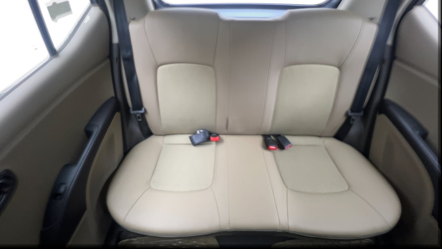 Used 2015 Hyundai i10 Magna 1.1 iRDE2 Petrol Manual interior REAR SEAT CONDITION VIEW