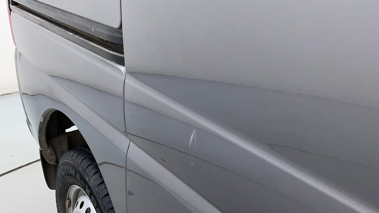 Used 2023 Maruti Suzuki Eeco 5 STR AC Petrol Manual dents MINOR SCRATCH