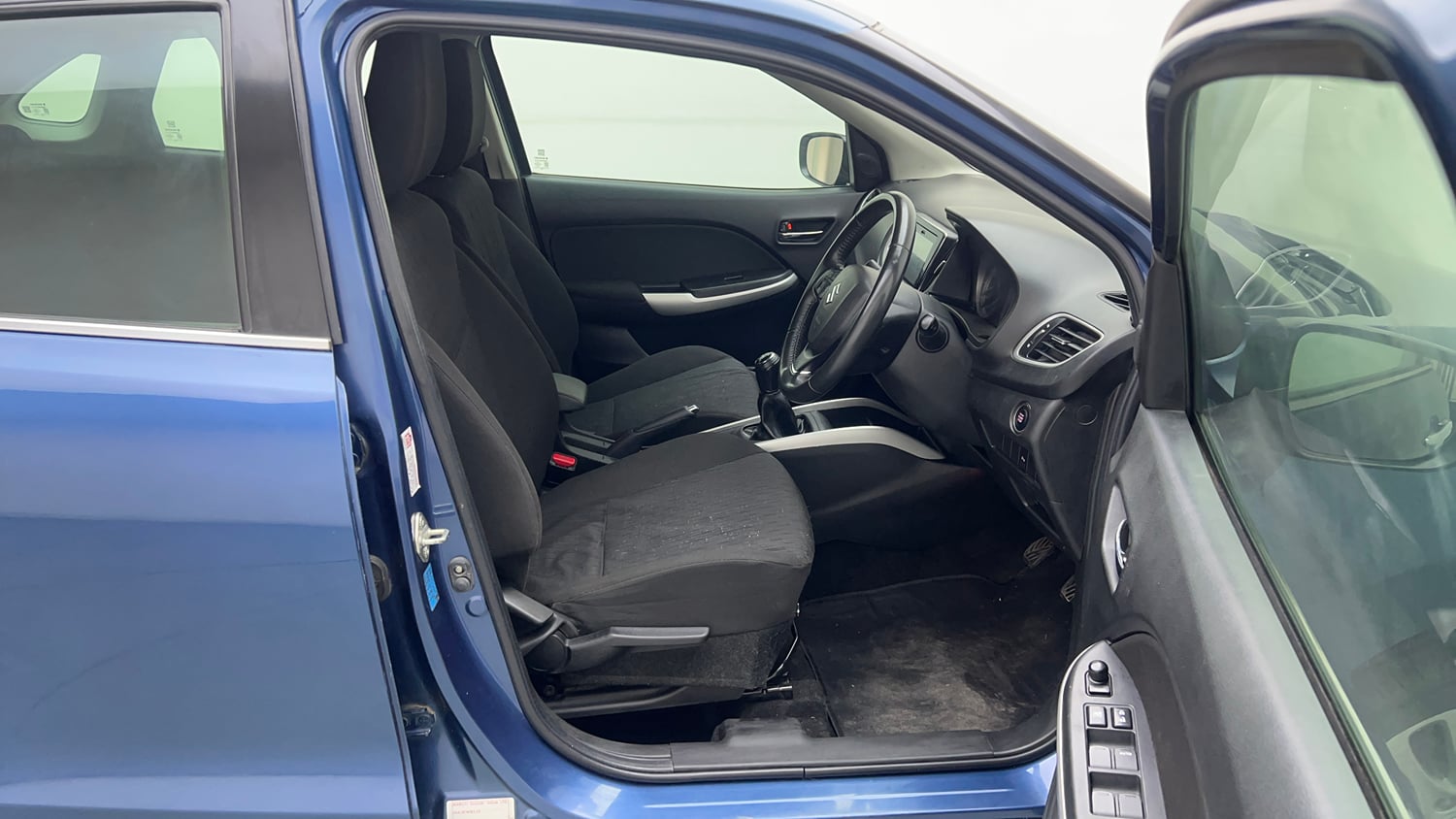Used 2016 Maruti Suzuki Baleno Alpha 1.2 Petrol Manual interior RIGHT SIDE FRONT DOOR CABIN VIEW
