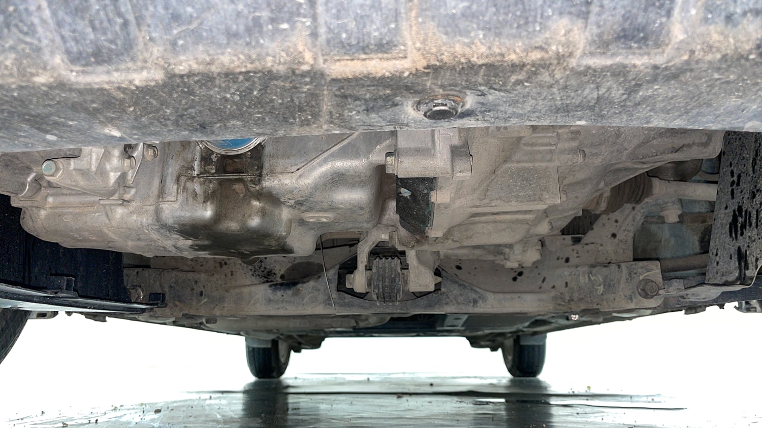 Used 2016 Honda City VX Petrol Manual extra FRONT LEFT UNDERBODY VIEW