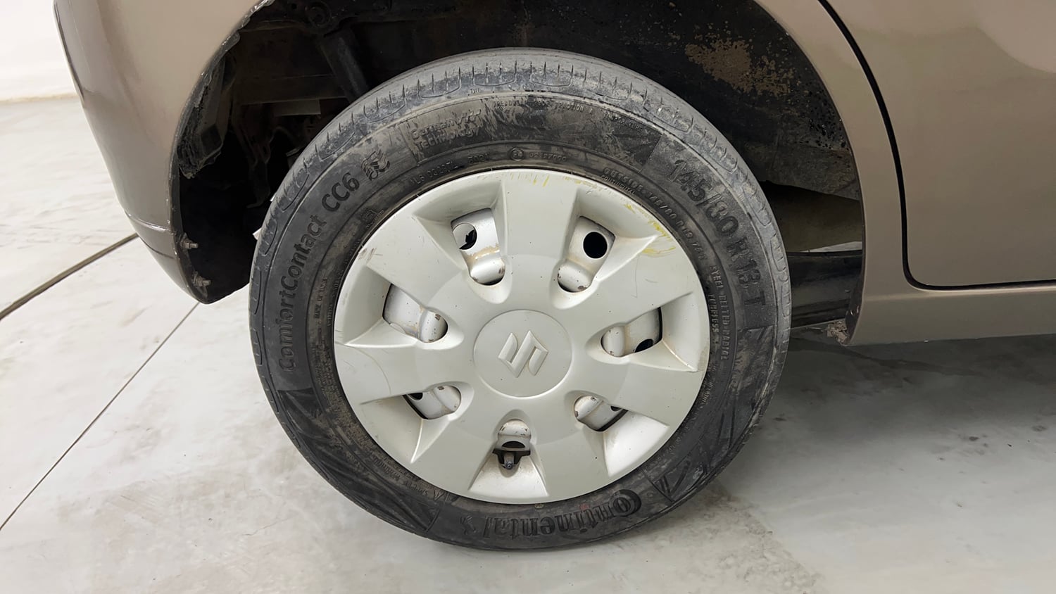 Used 2014 Maruti Suzuki Wagon R LXI CNG Cng Manual tyres RIGHT REAR TYRE RIM VIEW