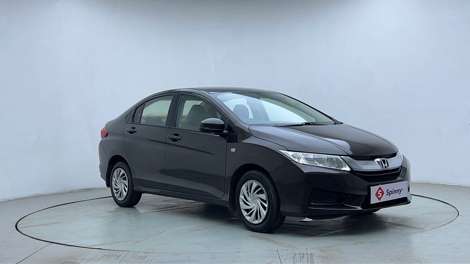 Used 2015 Honda City SV CVT Petrol Automatic exterior RIGHT FRONT CORNER VIEW