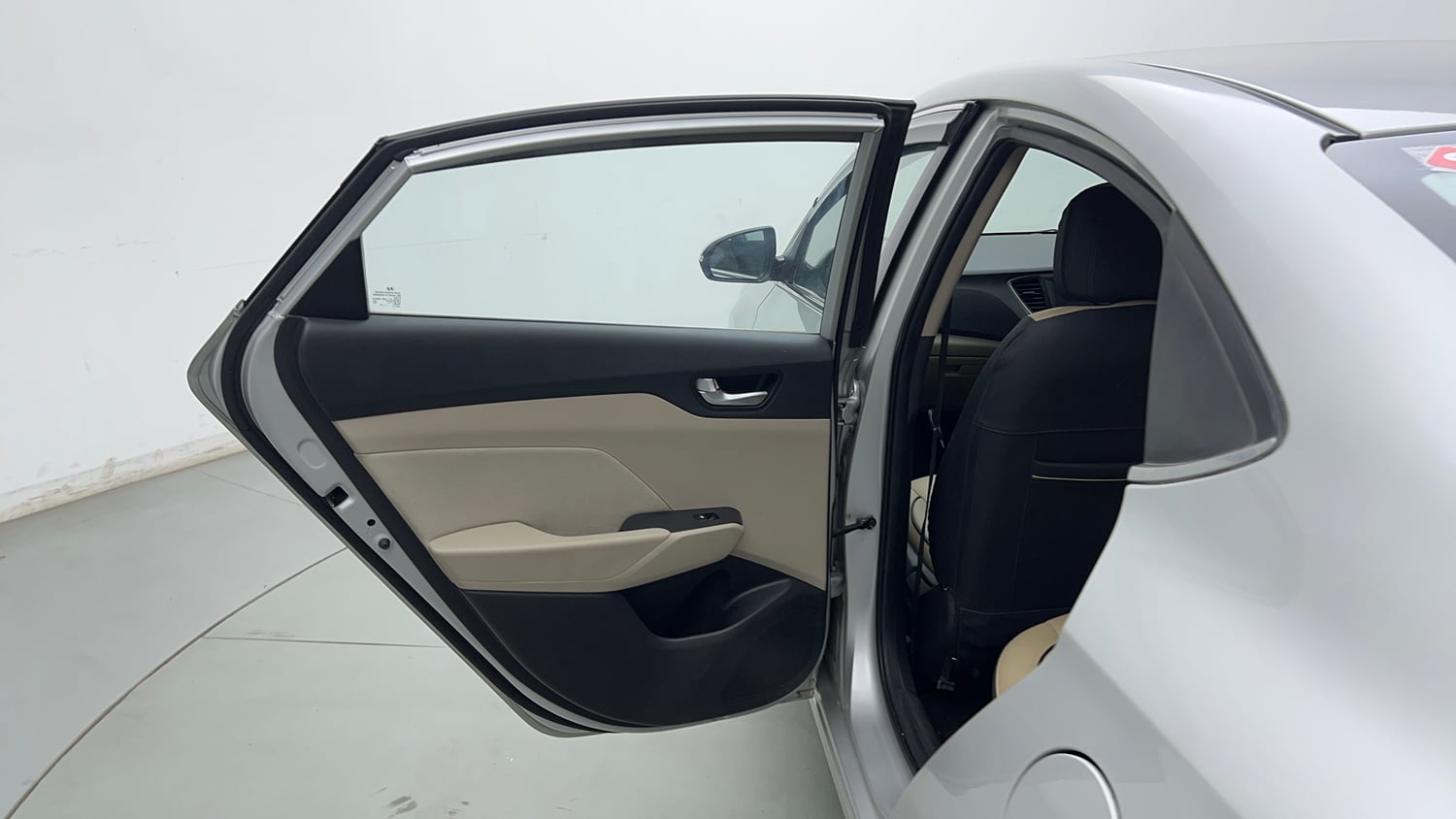 Used 2018 Hyundai Verna SX 1.6 VTVT Petrol Manual interior LEFT REAR DOOR OPEN VIEW