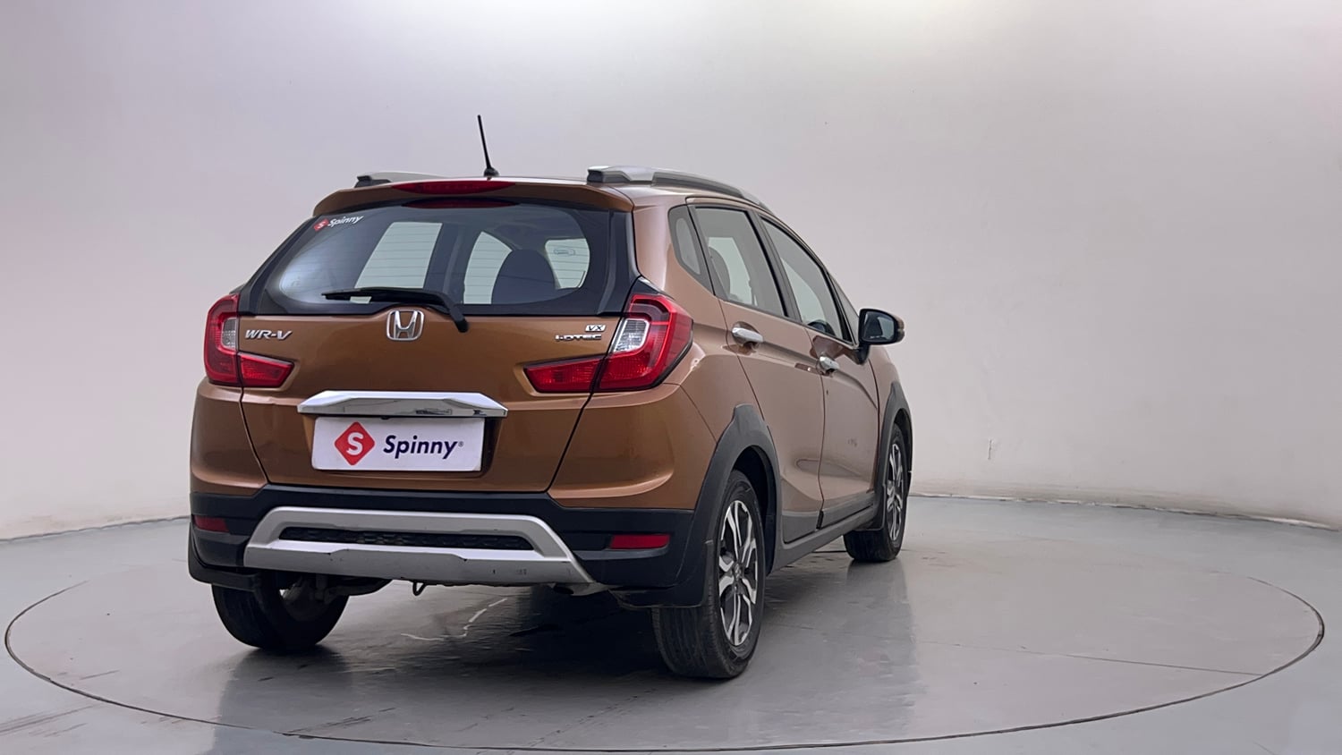 Used 2017 Honda WR-V VX MT Diesel Diesel Manual exterior RIGHT REAR CORNER VIEW