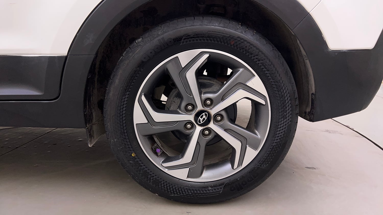 Used 2018 Hyundai Creta SX 1.6 AT Petrol Petrol Automatic tyres LEFT REAR TYRE RIM VIEW