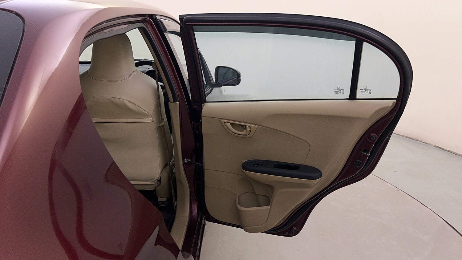 Used 2015 Honda Amaze 1.2 S i-VTEC Petrol Manual interior RIGHT REAR DOOR OPEN VIEW