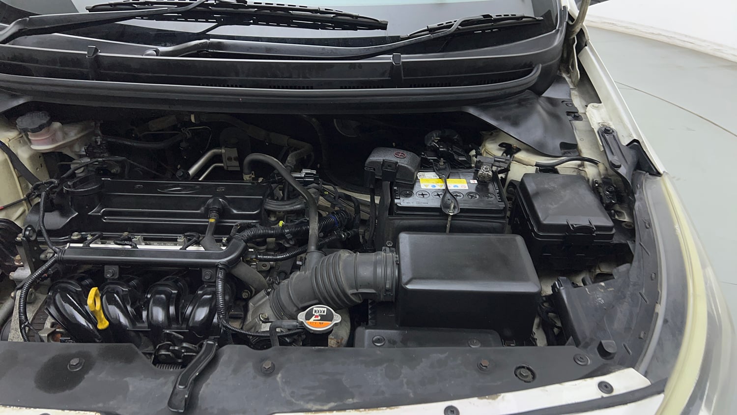 Used 2014 Hyundai Elite i20 Era 1.2 Petrol Manual engine ENGINE LEFT SIDE VIEW