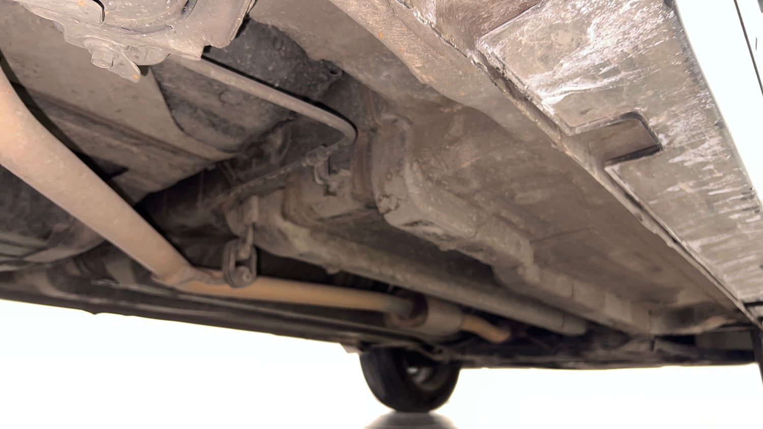 Used 2018 Hyundai Creta SX 1.6 AT Petrol Petrol Automatic extra REAR RIGHT UNDERBODY VIEW
