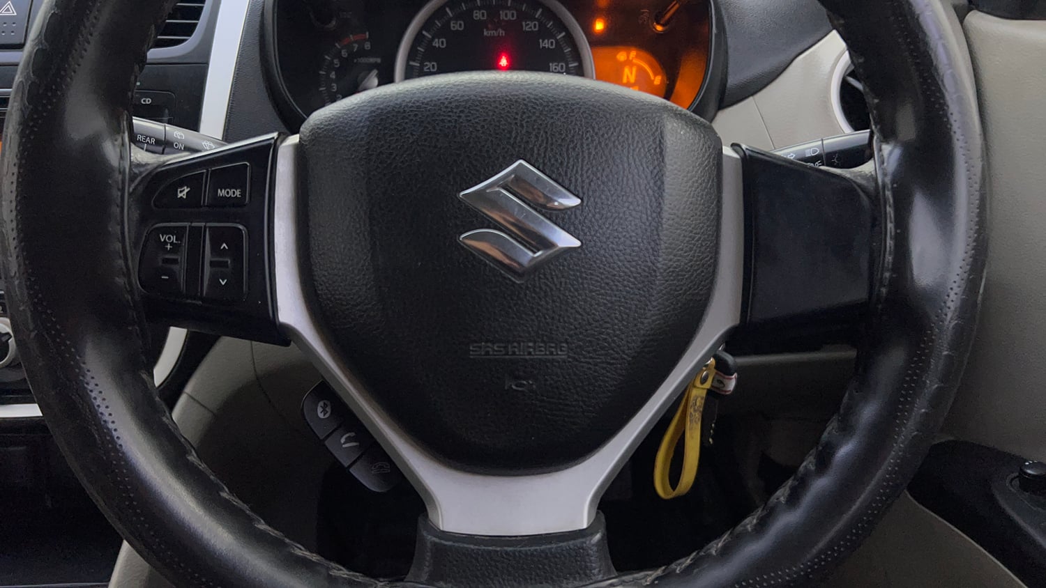 Used 2015 Maruti Suzuki Celerio ZXi AMT Petrol Automatic top_features Airbags