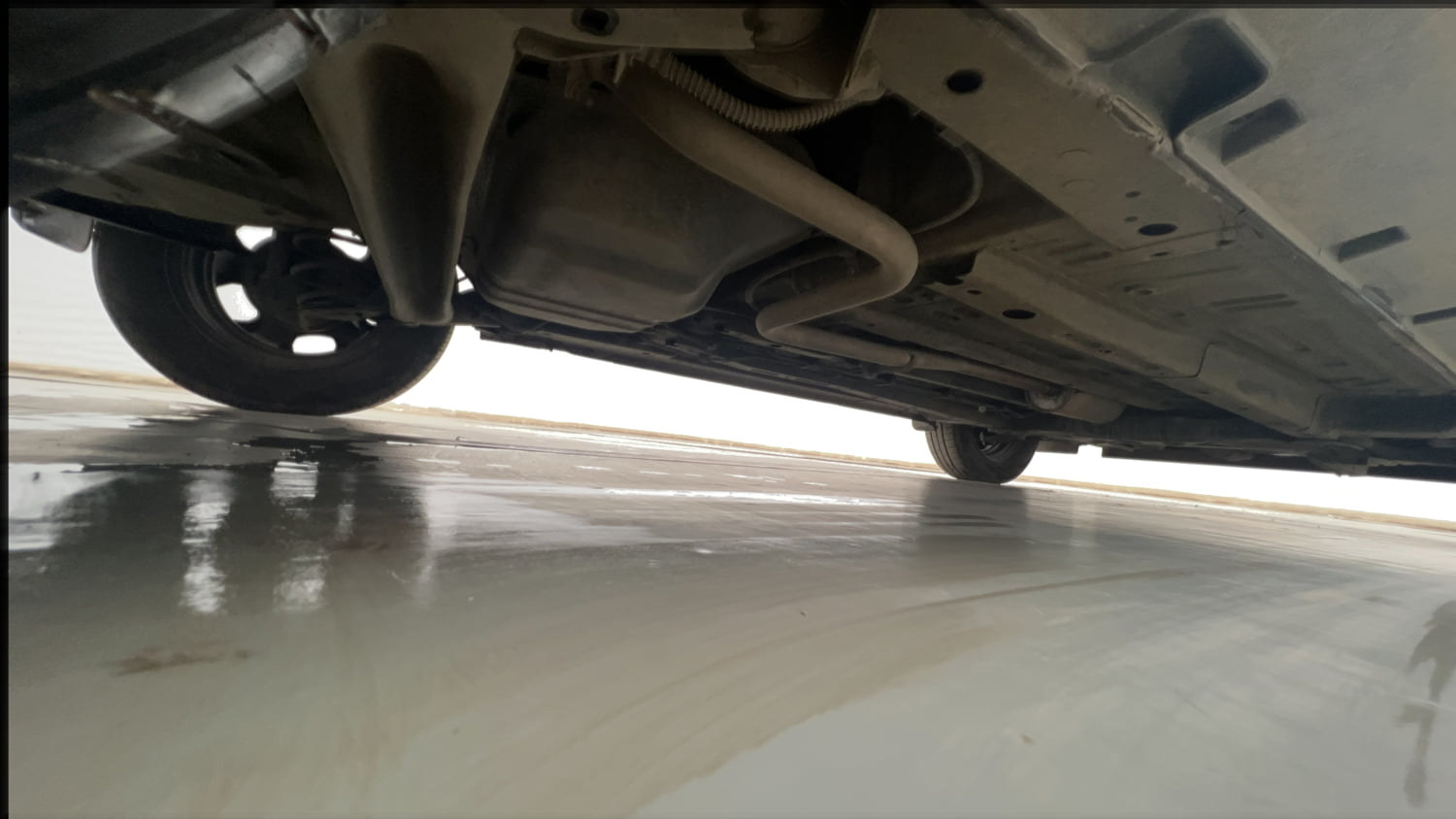 Used 2023 Tata Punch Accomplished MT Petrol Manual extra REAR RIGHT UNDERBODY VIEW
