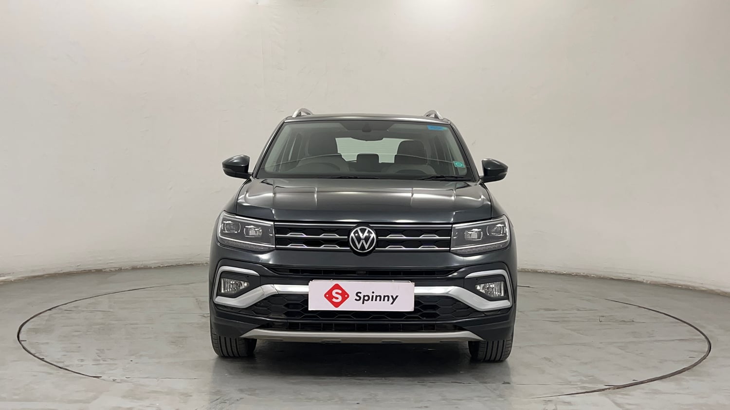 Used 2022 Volkswagen Taigun Topline 1.0 TSI MT Petrol Manual exterior FRONT VIEW