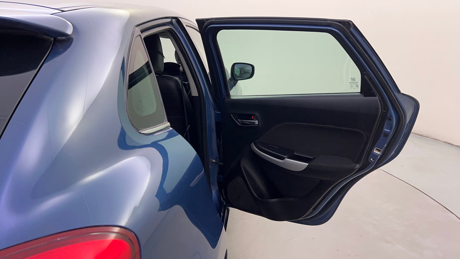 Used 2016 Maruti Suzuki Baleno Alpha 1.2 Petrol Manual interior RIGHT REAR DOOR OPEN VIEW