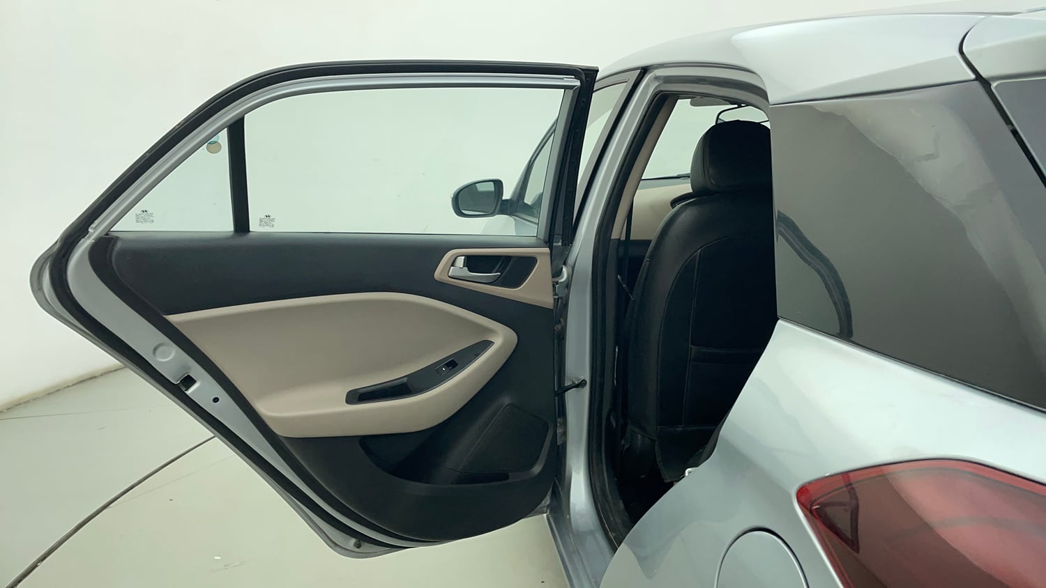 Used 2020 Hyundai Elite i20 Sportz Plus 1.2 Petrol Manual interior LEFT REAR DOOR OPEN VIEW