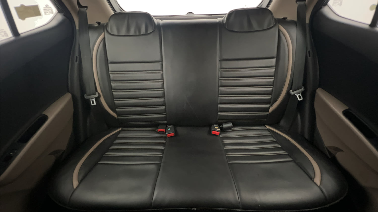 Used 2018 Hyundai Grand i10 Sportz (O) U2 1.2 CRDi Diesel Manual interior REAR SEAT CONDITION VIEW
