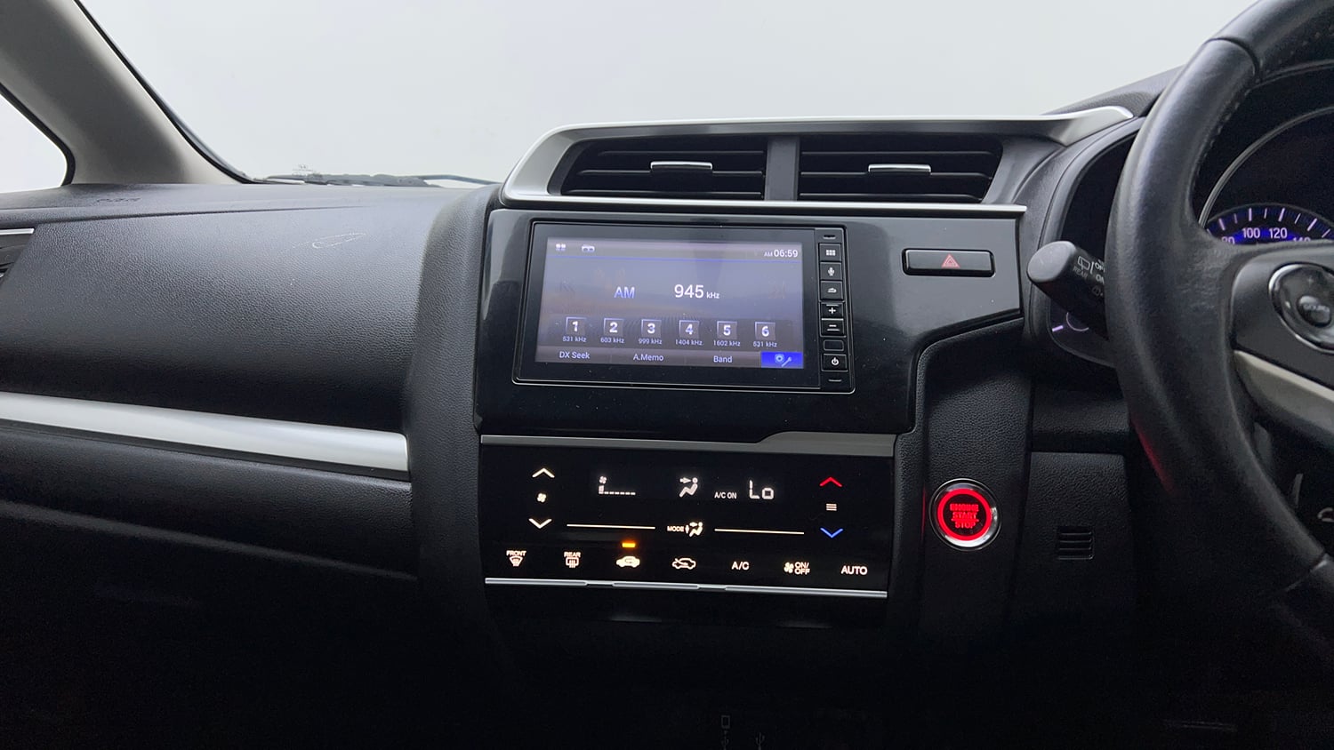 Used 2022 Honda WR-V VX MT Petrol Petrol Manual interior MUSIC SYSTEM & AC CONTROL VIEW