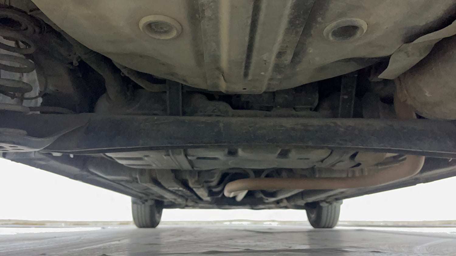 Used 2017 Hyundai Elite i20 Sportz 1.2 Petrol Manual extra REAR UNDERBODY VIEW (TAKEN FROM REAR)