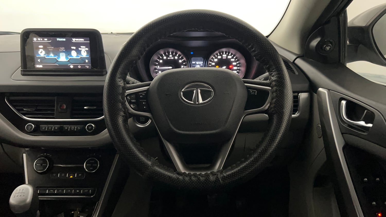 Used 2018 Tata Nexon XZ Plus Petrol Manual interior STEERING VIEW