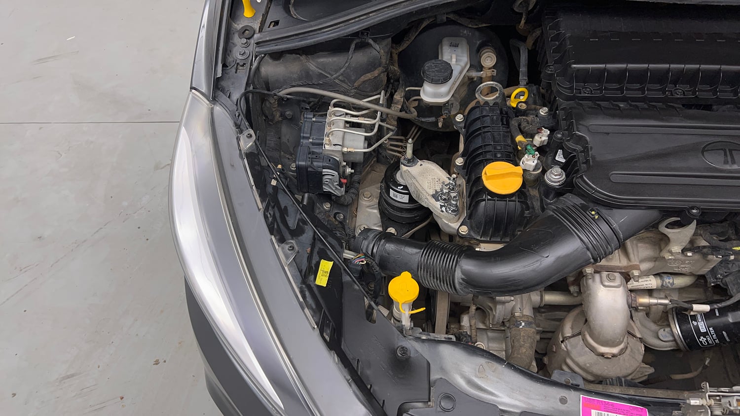 Used 2023 Tata Tiago XZ Plus Petrol Manual engine ENGINE RIGHT SIDE VIEW