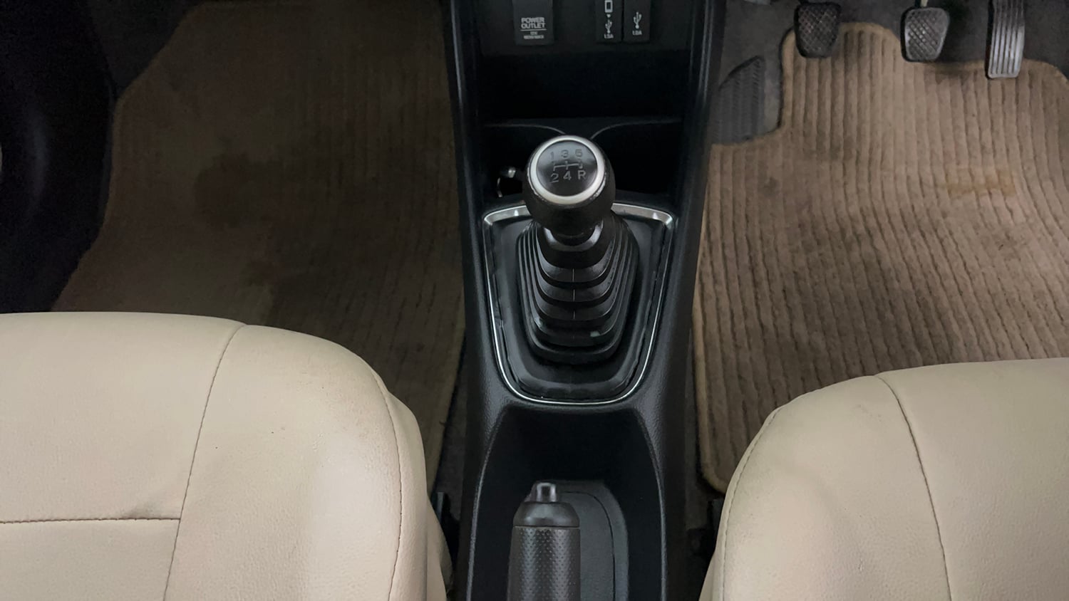Used 2020 Honda Amaze 1.2 VX MT Petrol Petrol Manual interior GEAR  KNOB VIEW