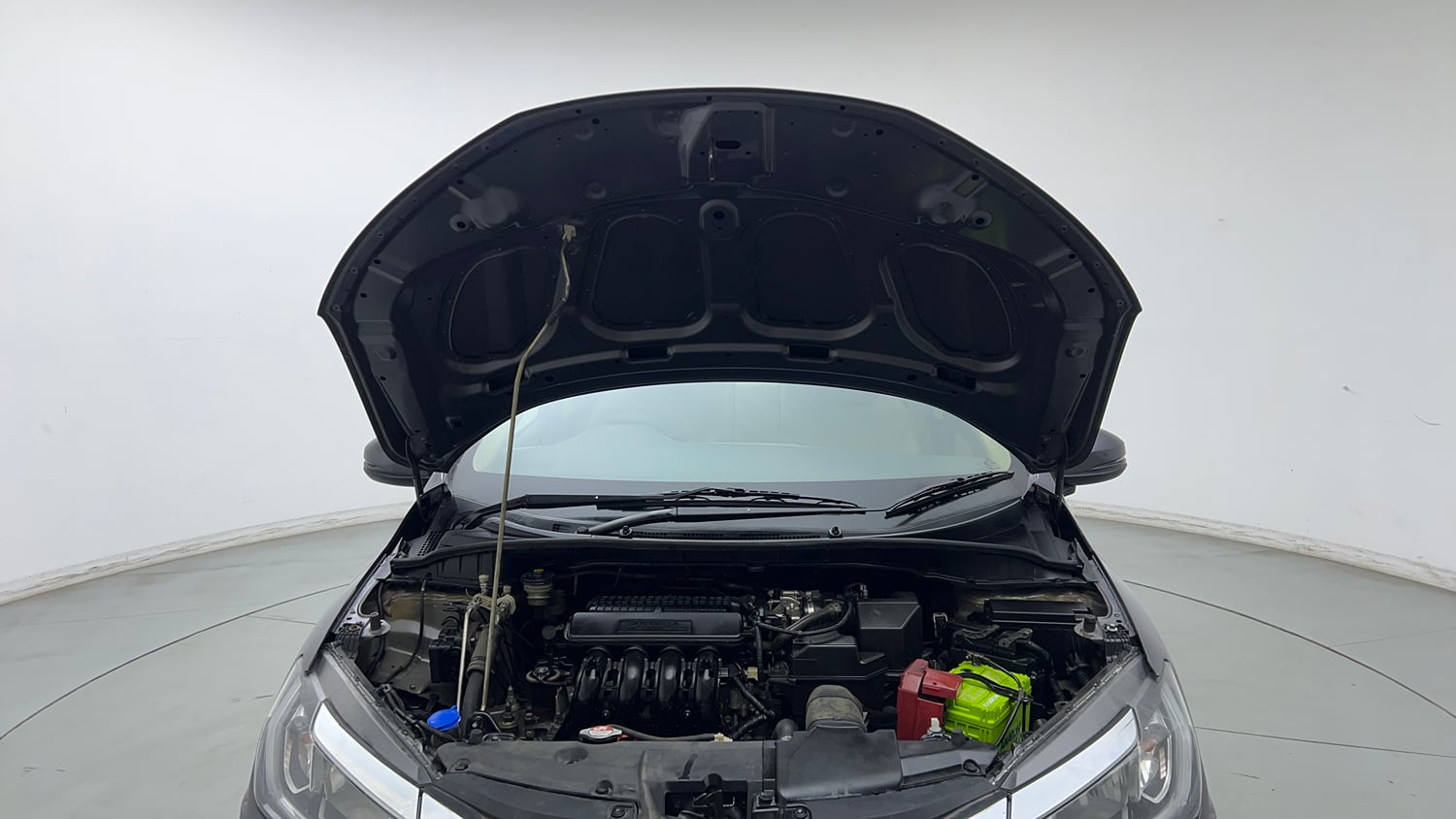 Used 2017 Honda City V CVT Petrol Petrol Automatic engine ENGINE & BONNET OPEN FRONT VIEW