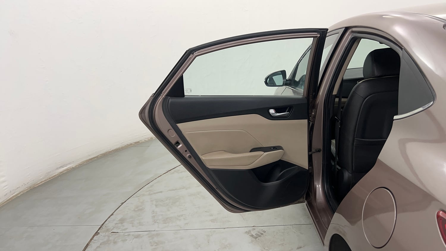 Used 2019 Hyundai Verna SX (O) 1.6 CRDi  AT Diesel Automatic interior LEFT REAR DOOR OPEN VIEW