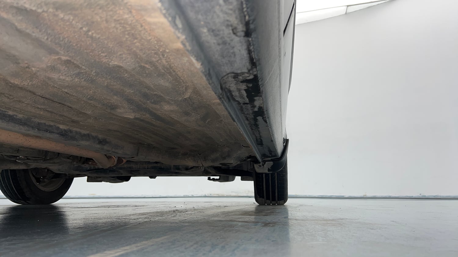 Used 2020 Honda Amaze 1.2 VX MT Petrol Petrol Manual extra REAR RIGHT UNDERBODY VIEW