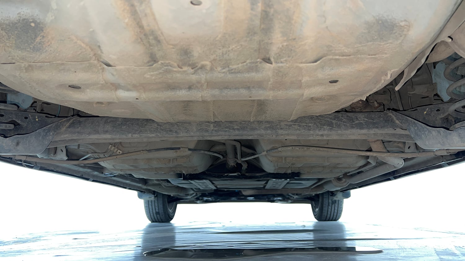 Used 2022 Honda WR-V VX MT Petrol Petrol Manual extra REAR UNDERBODY VIEW (TAKEN FROM REAR)