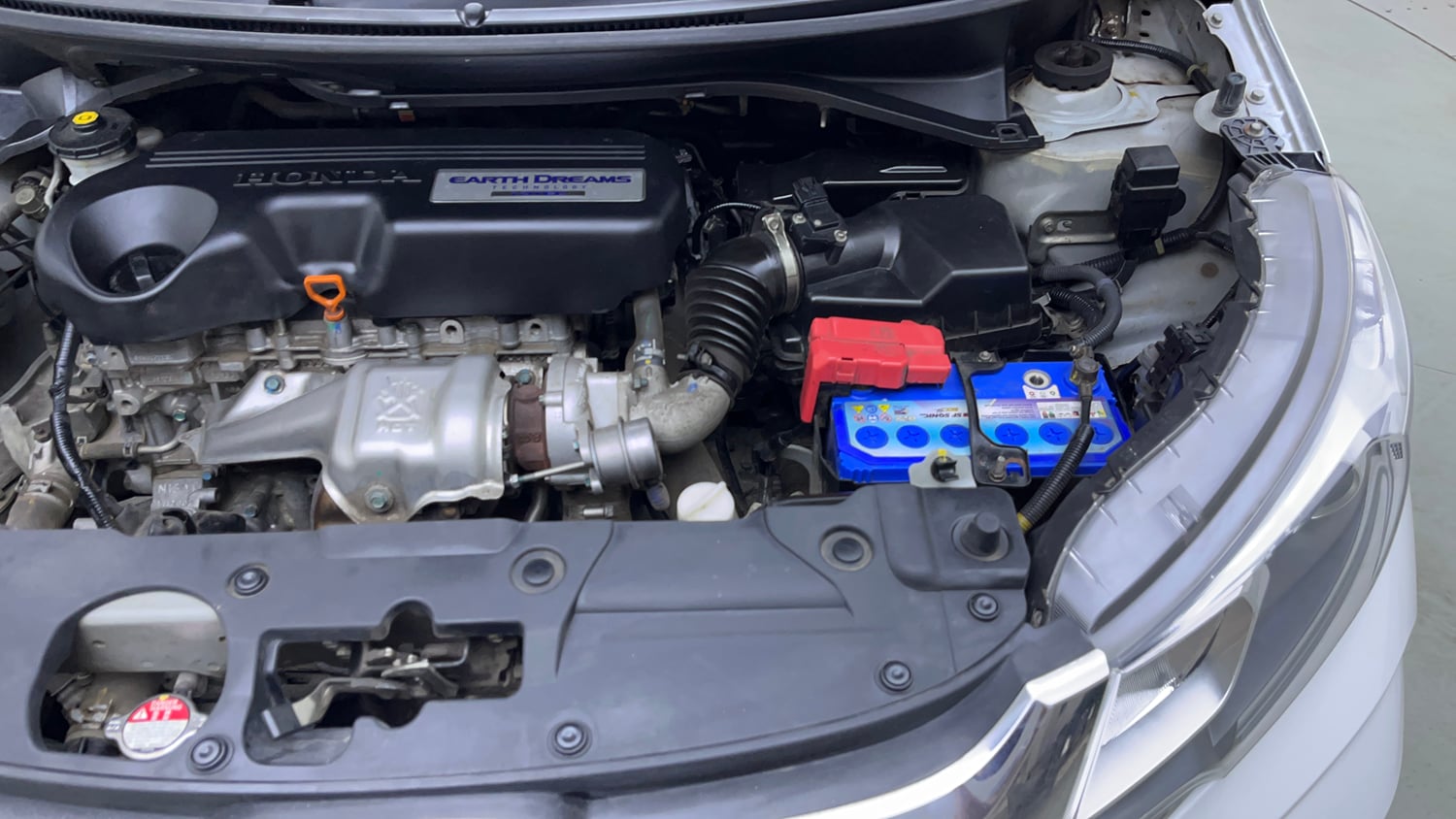 Used 2017 Honda BR-V VX Diesel Diesel Manual engine ENGINE LEFT SIDE VIEW