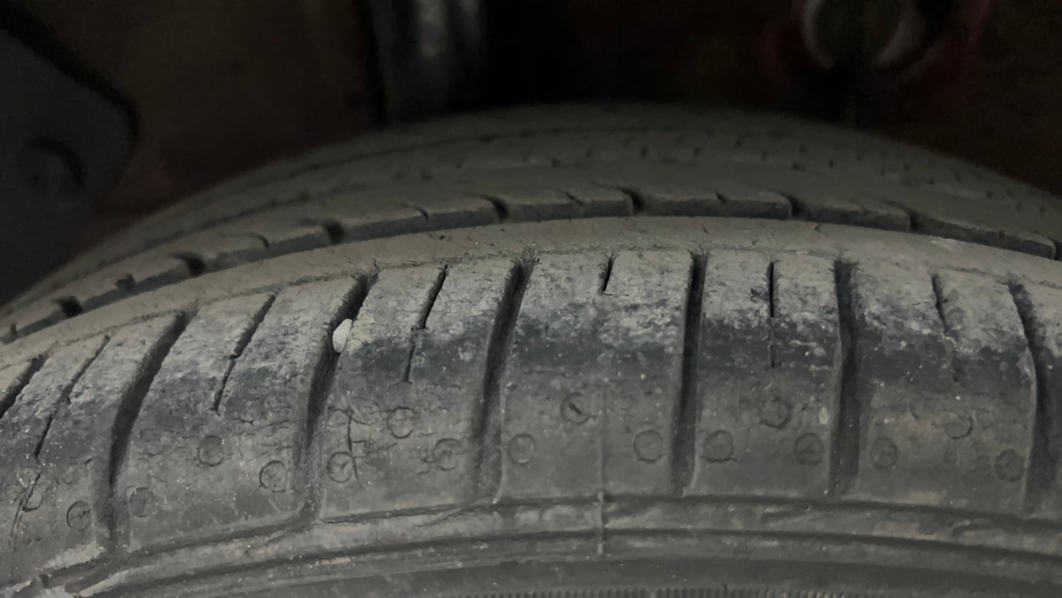 Used 2015 Hyundai Elite i20 Asta 1.2 Petrol Manual tyres RIGHT REAR TYRE TREAD VIEW