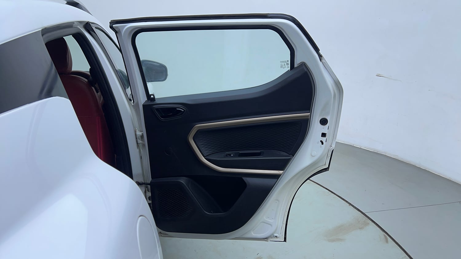 Used 2022 Renault Kiger RXT (O) AMT Petrol Automatic interior RIGHT REAR DOOR OPEN VIEW