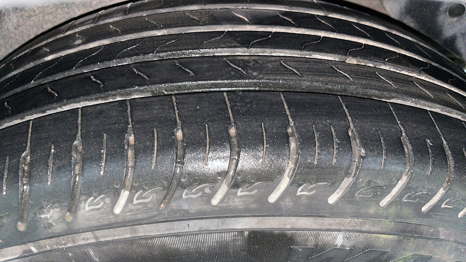 Used 2018 Hyundai Creta SX 1.6 CRDi Diesel Manual tyres LEFT REAR TYRE TREAD VIEW
