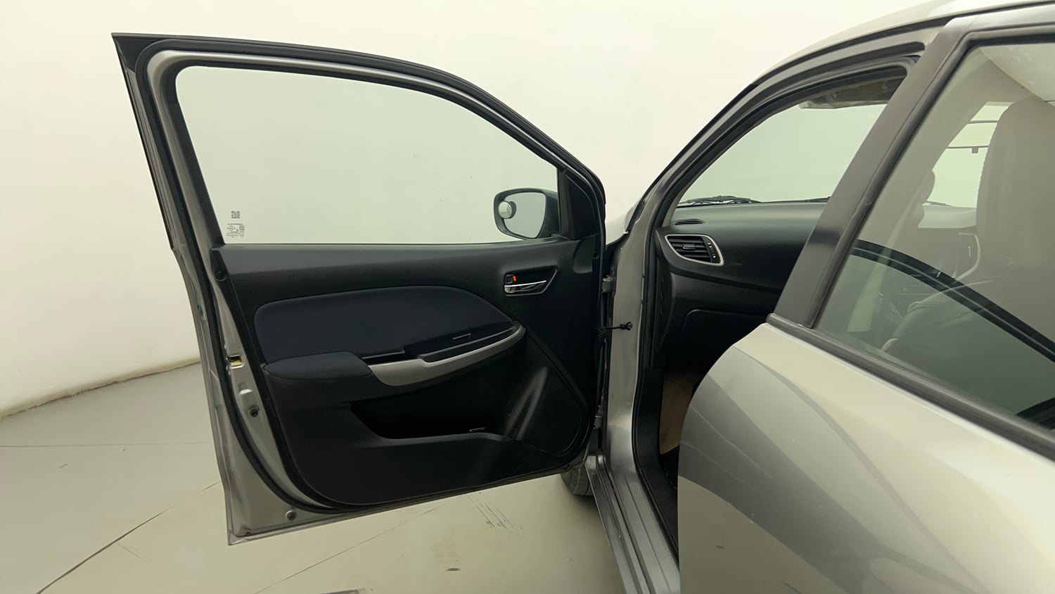 Used 2021 Maruti Suzuki Baleno Delta Petrol Manual interior LEFT FRONT DOOR OPEN VIEW