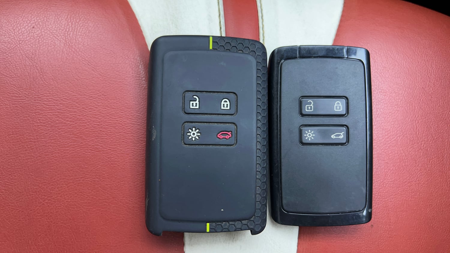 Used 2022 Renault Kiger RXT (O) AMT Petrol Automatic extra CAR KEY VIEW