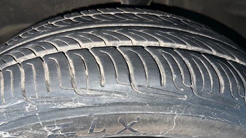 Used 2017 maruti-suzuki Alto K10 VXi (O) AMT Petrol Automatic tyres LEFT FRONT TYRE TREAD VIEW