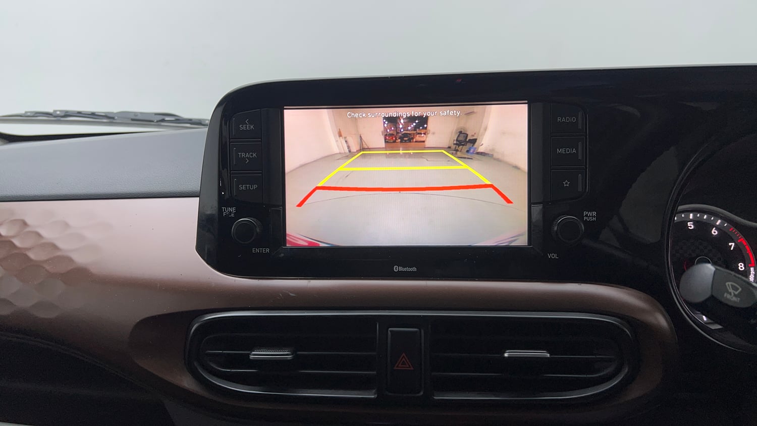 Used 2021 Hyundai Aura SX Plus 1.2 AMT Petrol Petrol Automatic top_features Rear camera