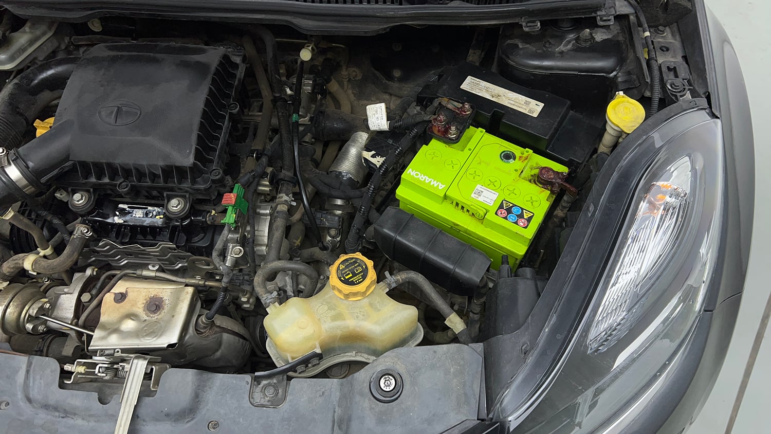 Used 2019 Tata Nexon XM Petrol Manual engine ENGINE LEFT SIDE VIEW