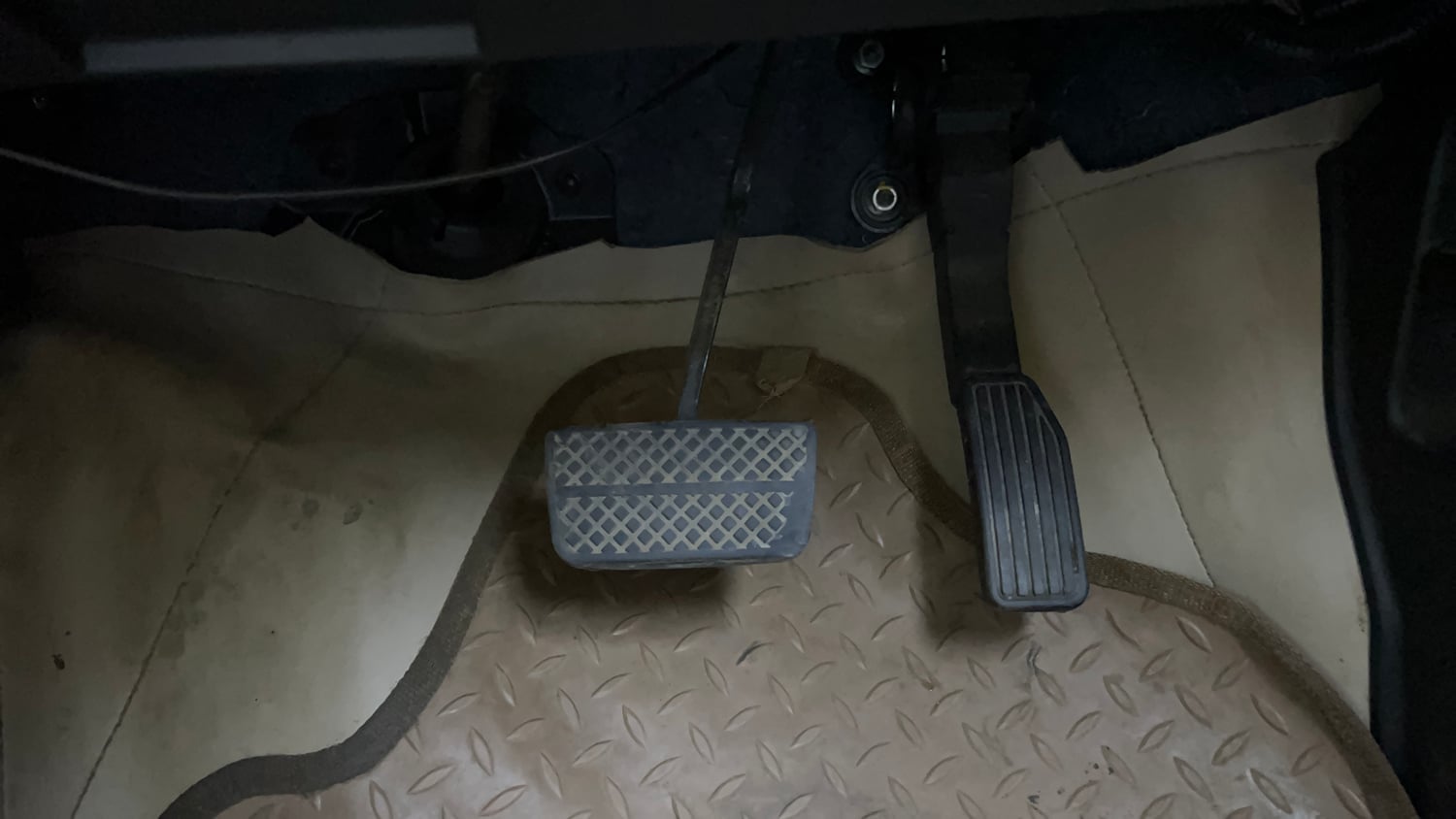 Used 2015 Honda City SV CVT Petrol Automatic interior PEDALS VIEW