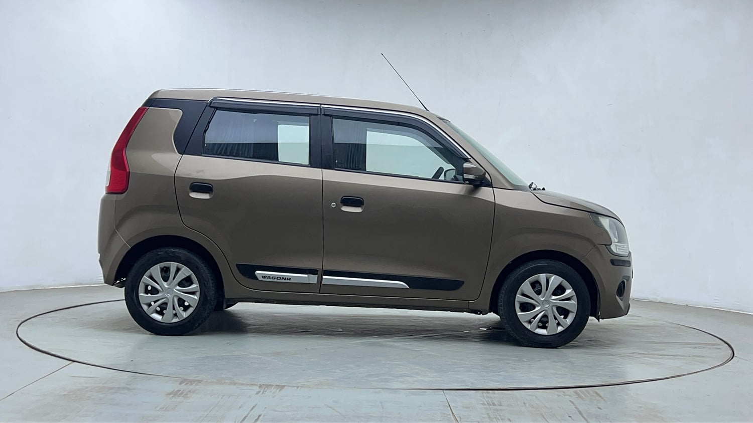 Used 2019 Maruti Suzuki Wagon R ZXi 1.2 Petrol Manual exterior RIGHT SIDE VIEW
