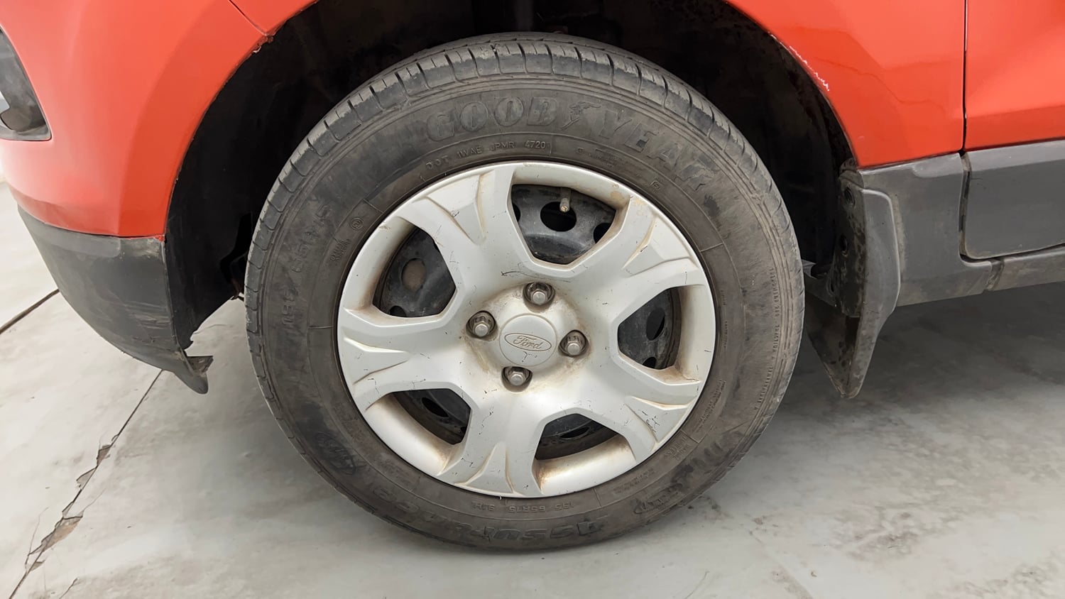 Used 2014 Ford EcoSport Ambiente 1.5 TDCi Diesel Manual tyres LEFT FRONT TYRE RIM VIEW
